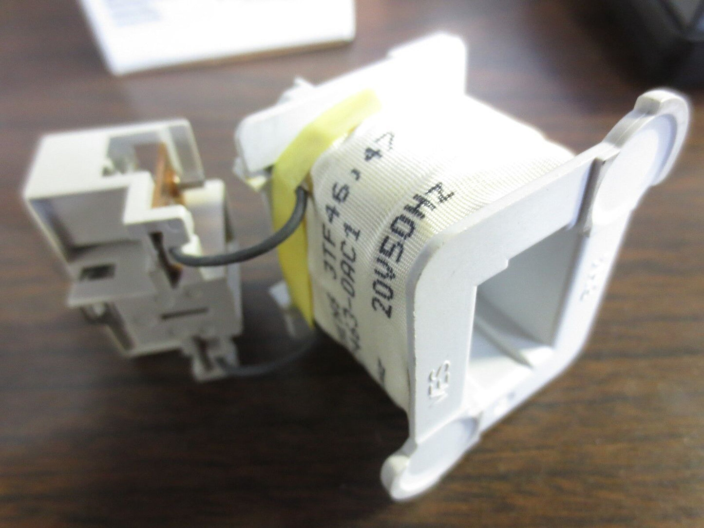 SIEMENS 3TY7463-0AC1 / 3TY7463-OAC1 COIL KIT 20/24VAC, 50/60Hz - NEW SURPLUS