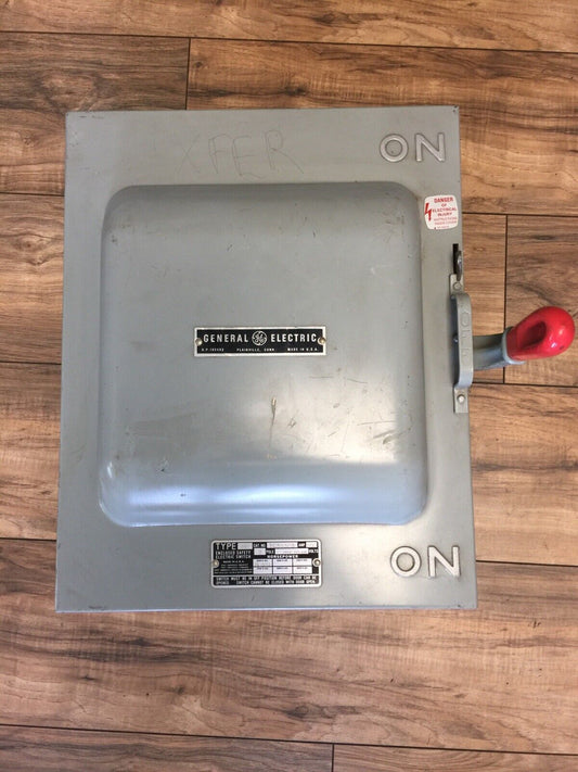 GE TC35323 TYPE HD ENCLOSED SAFETY ELECTRIC SWITCH 100A 240VAC 3P 7.5HP DOUBLE