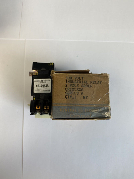 General Electric CR120X2A 10A 300V 2 Pole Industrial Relay