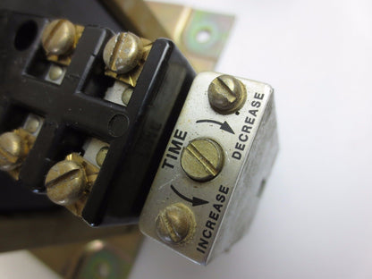 ALLEN-BRADLEY 40451-457-03-0236 SIZE 5 STARTER 270A MAX CONT. 75 to 200 HP