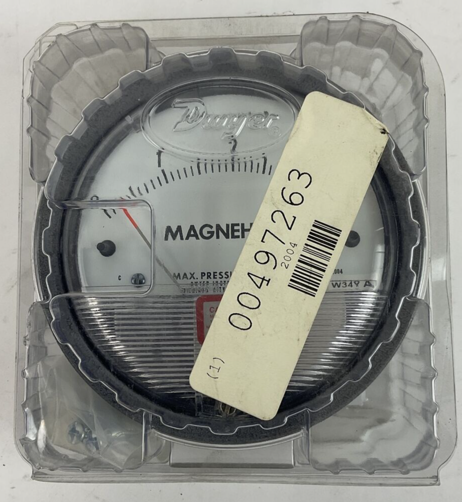 DWYER 2004 MAGNEHELIC PRESSURE GAUGE 150PSIG W34Y AV 0-4IN OF WATER