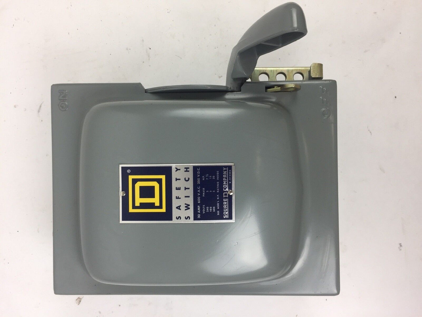 SQUARE D HU-361 HEAVY DUTY SAFETY SWITCH 30 AMPS 600 V.A.C 250 V.D.C