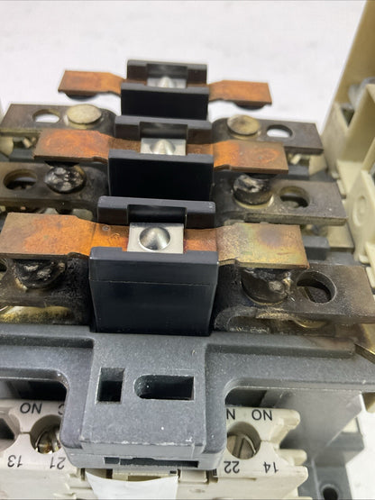 SIEMENS 3TF46 CONTACTOR 600VAC 70A 50HP COIL 120V 60HZ