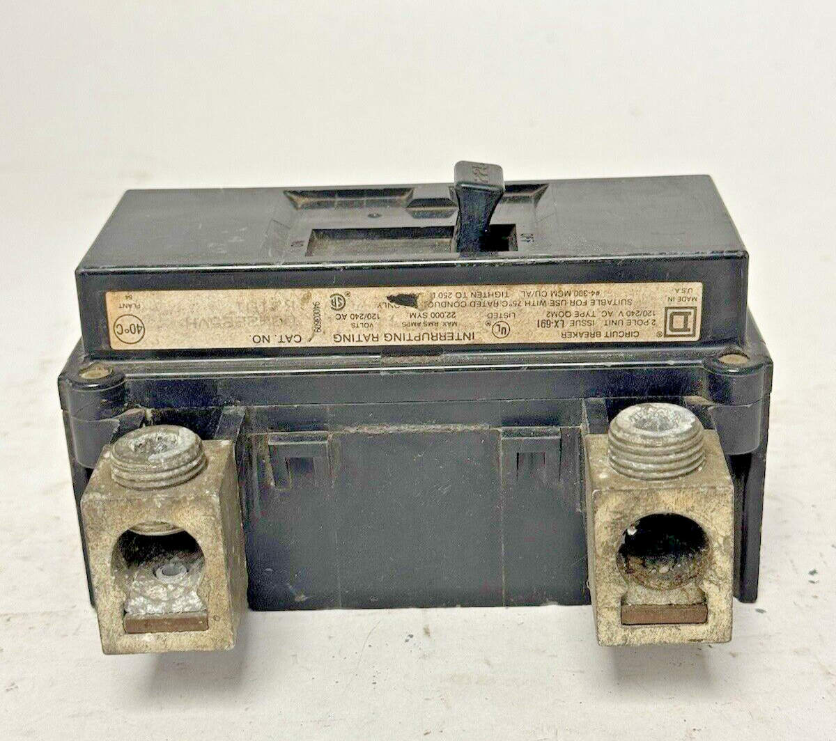 SQUARE D - QOM2225VH - CIRCUIT BREAKER - 2 POLE/ 225 A/ 240 VAC