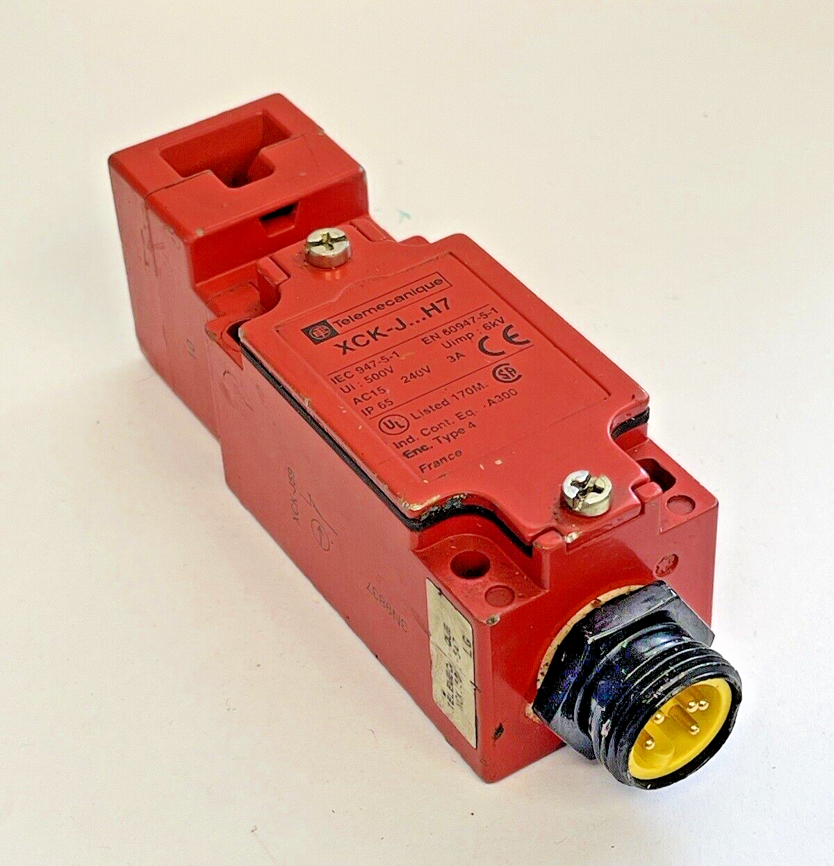 TELEMECANIQUE - XCK-J...H7 - LIMIT SWITCH - 240 VAC, 3A , 15 VDC