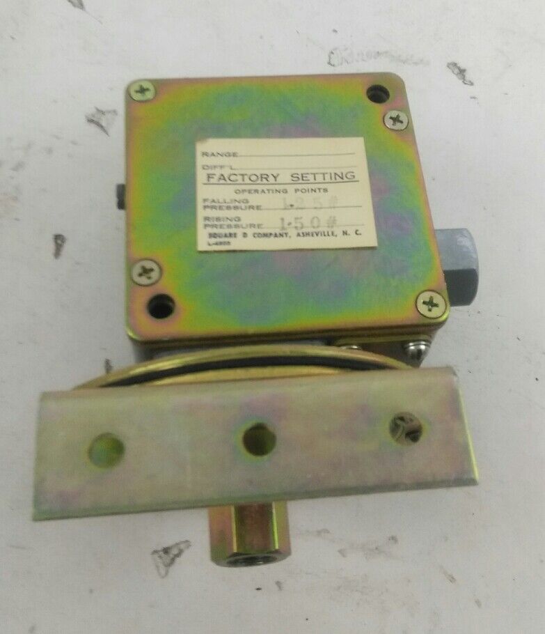Square D INDUSTRIAL PRESSURE SWITCH  CLASS 9012 TYPE AMV-1 NEW OPEN BOX