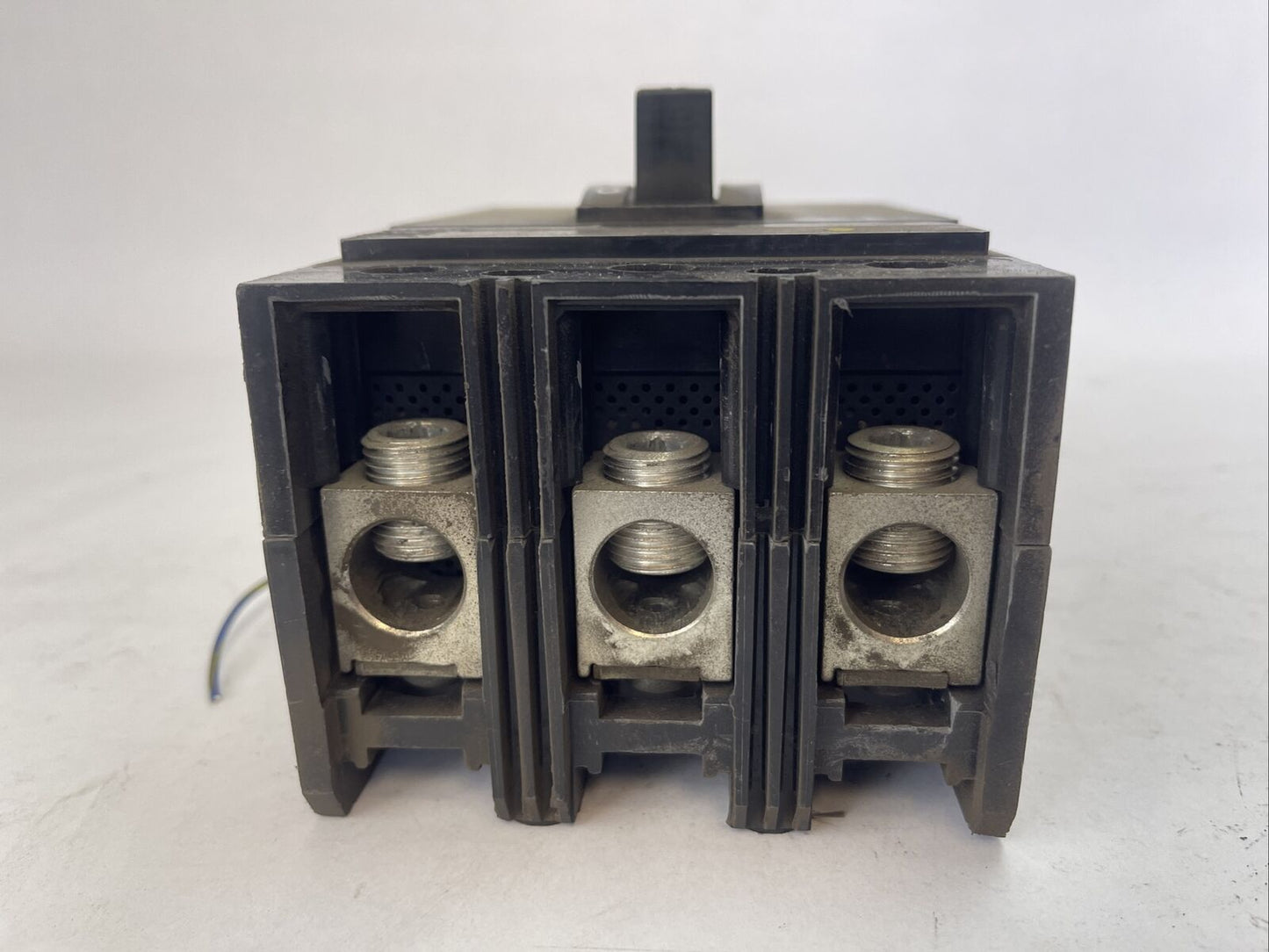 SQUARE D KAL360901212 MOLDED CASE CIRCUIT BREAKER SERIES 2 600VAC 250VDC 90A 3P