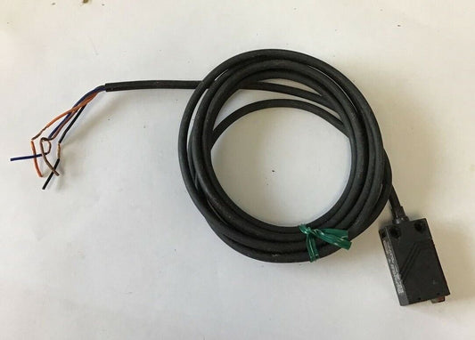 ALLEN BRADLEY 42KC-R2LPTP-A2 PHOTOSWITCH 12-24VDC SENSOR SER.A