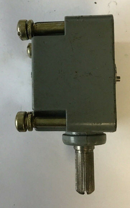 CUTLER HAMMER ED50N1 SER.A1 PRETRAVEL NEUTRAL POS.LIMIT SWITCH OPER. HEAD