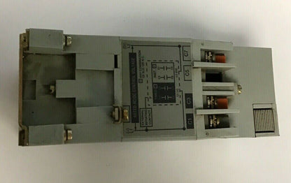 ALLEN BRADLEY 700-RTC11110U1 TIMING RELAY SER.A 110/120VAC 50/60HZ  120VDC