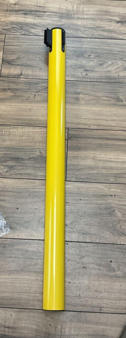 QUEUE SOLUTIONS SM450Y-YB110 YELLOW CAUTION BARRIER BELT STAND