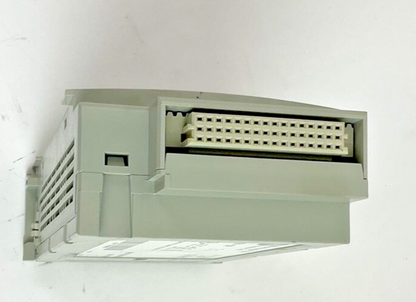 ALLEN BRADLEY 1764-28BXB BASE SER.B REV.A UNIT 1764-LRP PROCES. UNIT SER.C REV.B