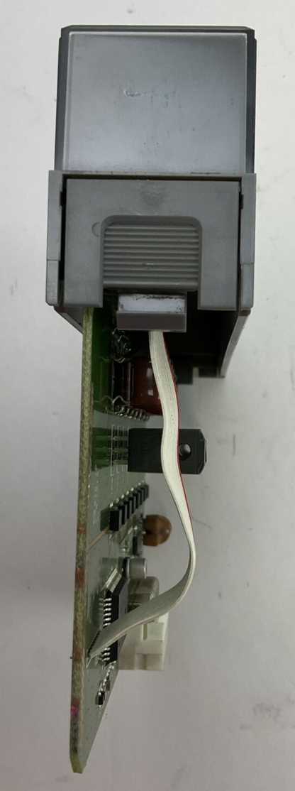 ALLEN BRADLEY 1746-OA8 SER B F/W N/A DIR/VER 10000058878/05 OUTPUT MODULE SLC500