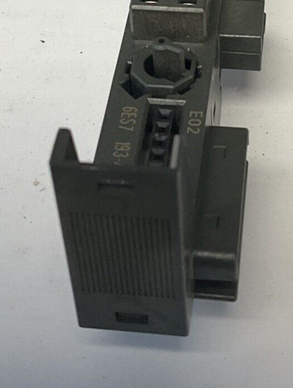 SIEMENS 6ES7 193-4CD30-0AA0 TERMINAL MODULE
