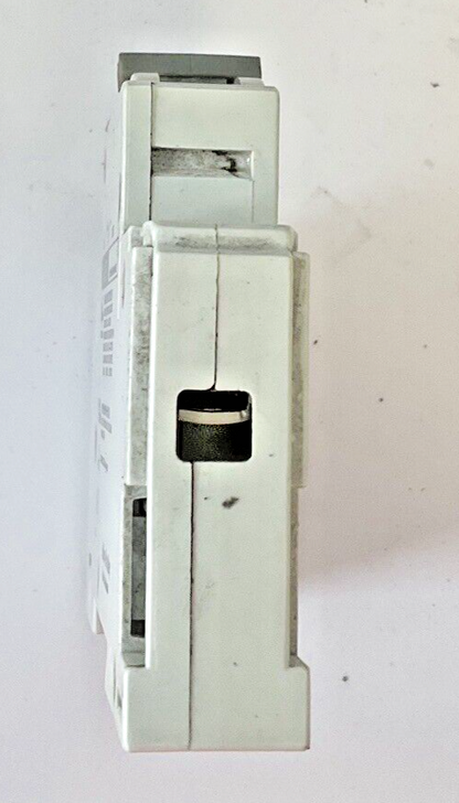 ALLEN BRADLEY 1492-CB1 G030 CIRCUIT BREAKER  3A SER.C 1/3HP 277VAC 1PH**LOTOF4**