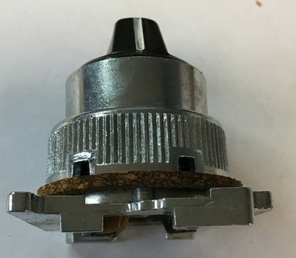 CUTLER HAMMER 10250T3052 3POS SELECTOR SWITCH CODE2