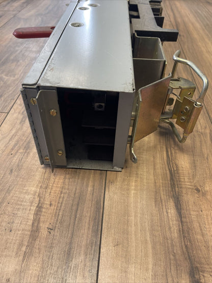 GE ADS36030HD FUSIBLE PANELBOARD SWITCH UNIT 30A 600V 20HP 3P SPECTRA SERIES