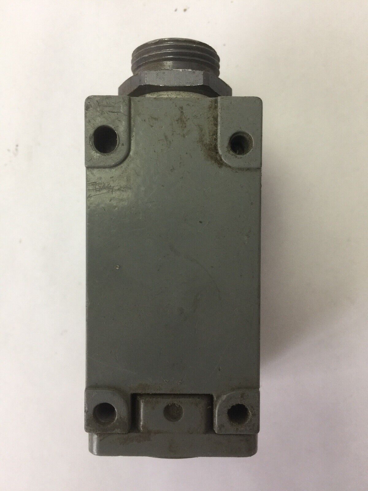 CUTLER HAMMER E50SA SWITCH BODY 600VAC PILOT DUTY NEMA A600 SER A2 E50RAP5