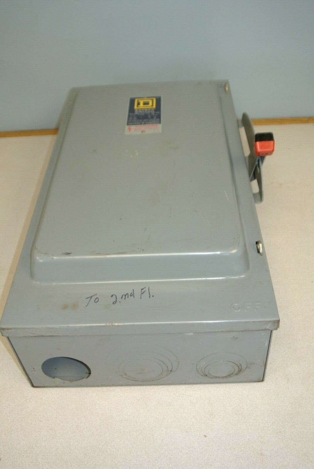 SQUARE D H224N FUSIBLE SAFETY SWITCH / 240V / 200A / H-224-N