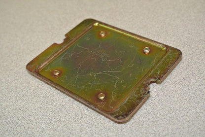 ALLEN-BRADLEY 1691-B1 CONTACT PROTECTOR MOUNTING PLATE / NEW SURPLUS