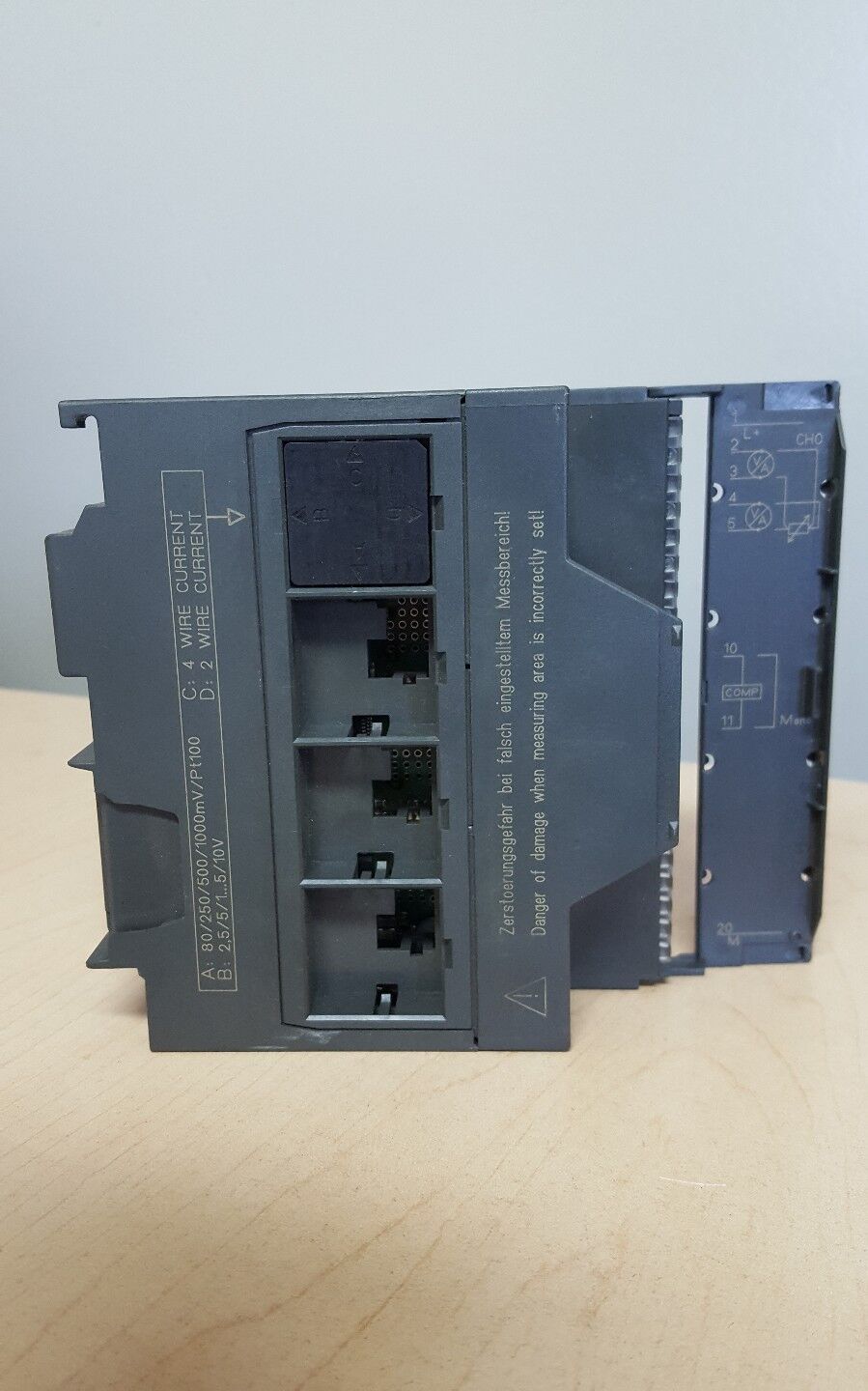 Siemens 6ES7 331-7KB02-0AB0 Simatic S7 SM331 AI 2x12BIT w. 6ES7 392-1AJ00-0AA0