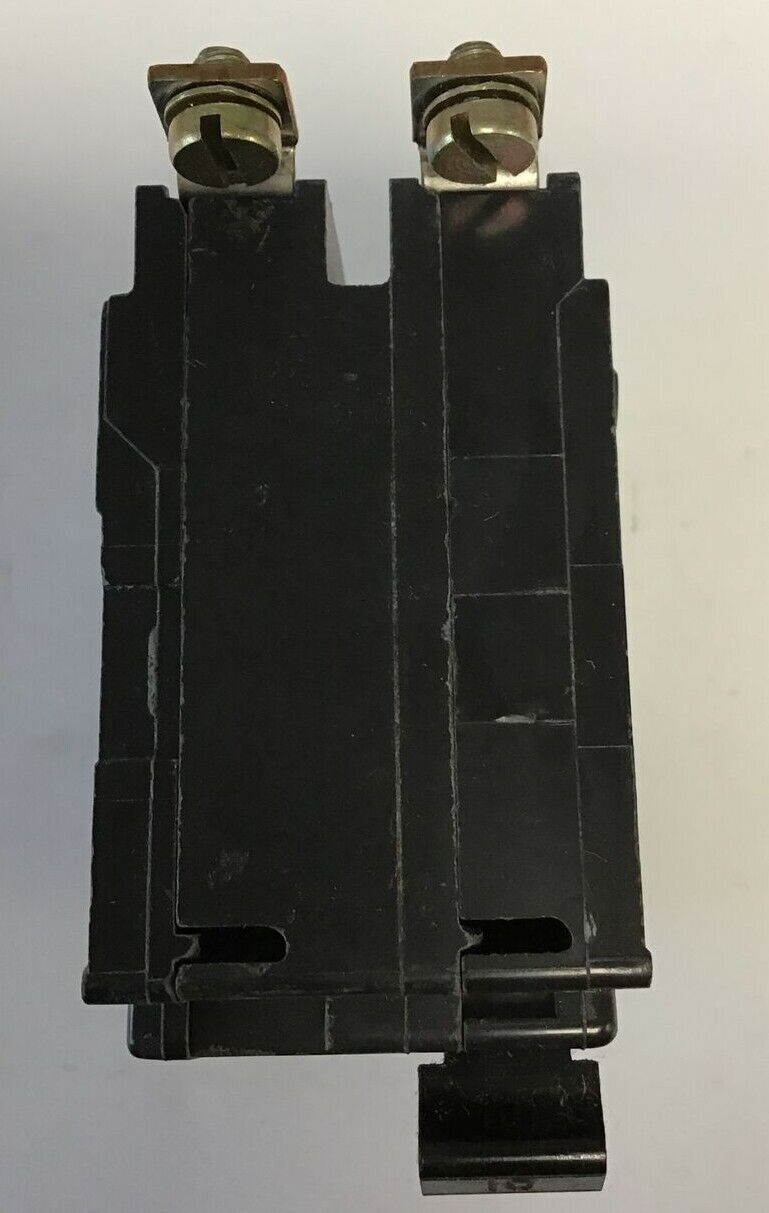 SQUARE D QOB2105237 CIRCUIT BREAKER 10A 120/240VAC 2POLE