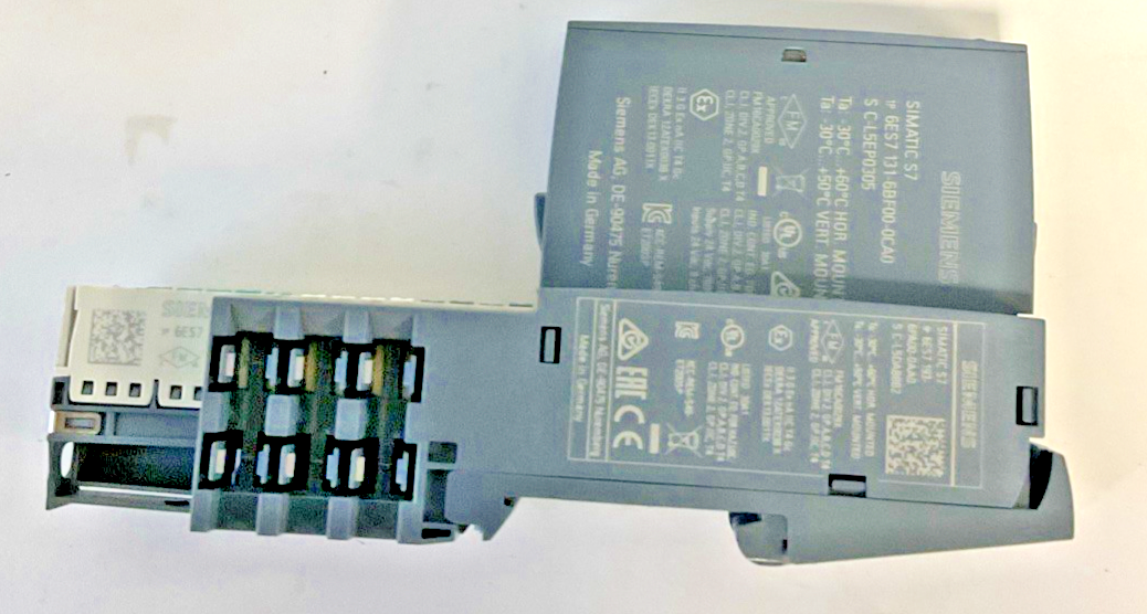 SIEMEN 6ES7 132-6BF00-0CA0 8X24VDC DIGITAL INPUT MODULE W/BASE AND END MODULE