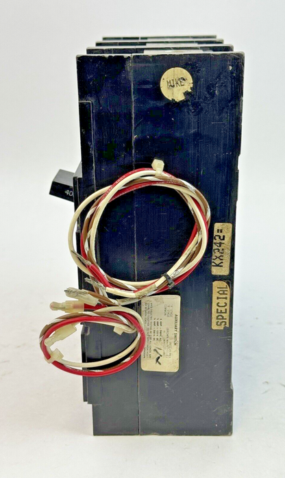 GE - TJJ436400 - CIRCUIT BREAKER W/ 400A TRIP, AUX, SHUNT - 400A, 600VAC, 3 POLE