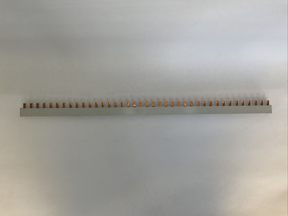 ALLEN BRADLEY 1492-A3B8 BUS BAR SER A