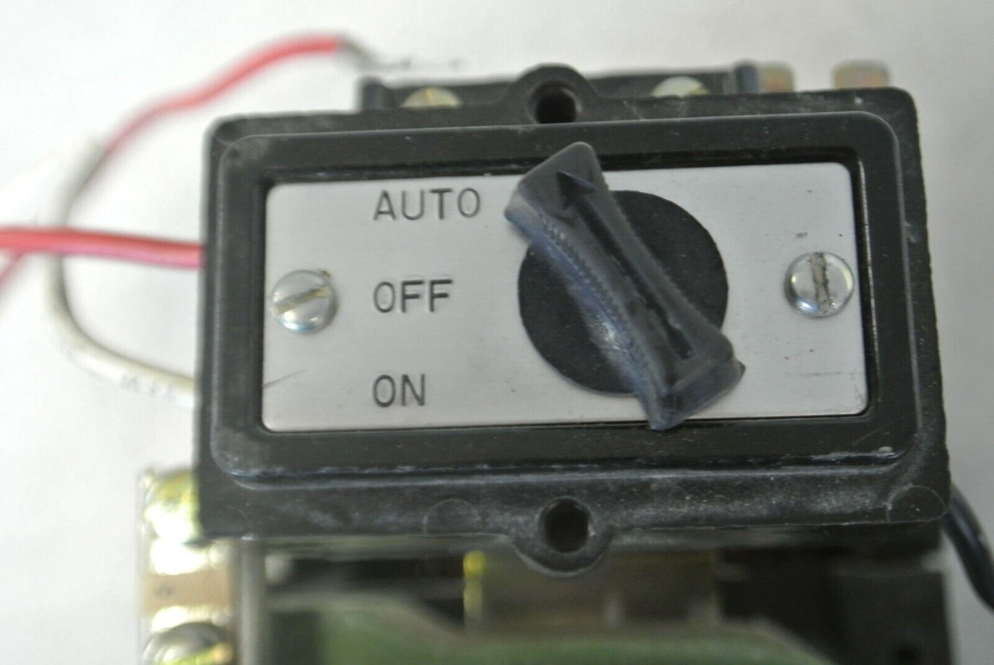 GENERAL ELECTRIC CR260L41300AJZ LIGHTING CONTACTOR / 110-120V COIL