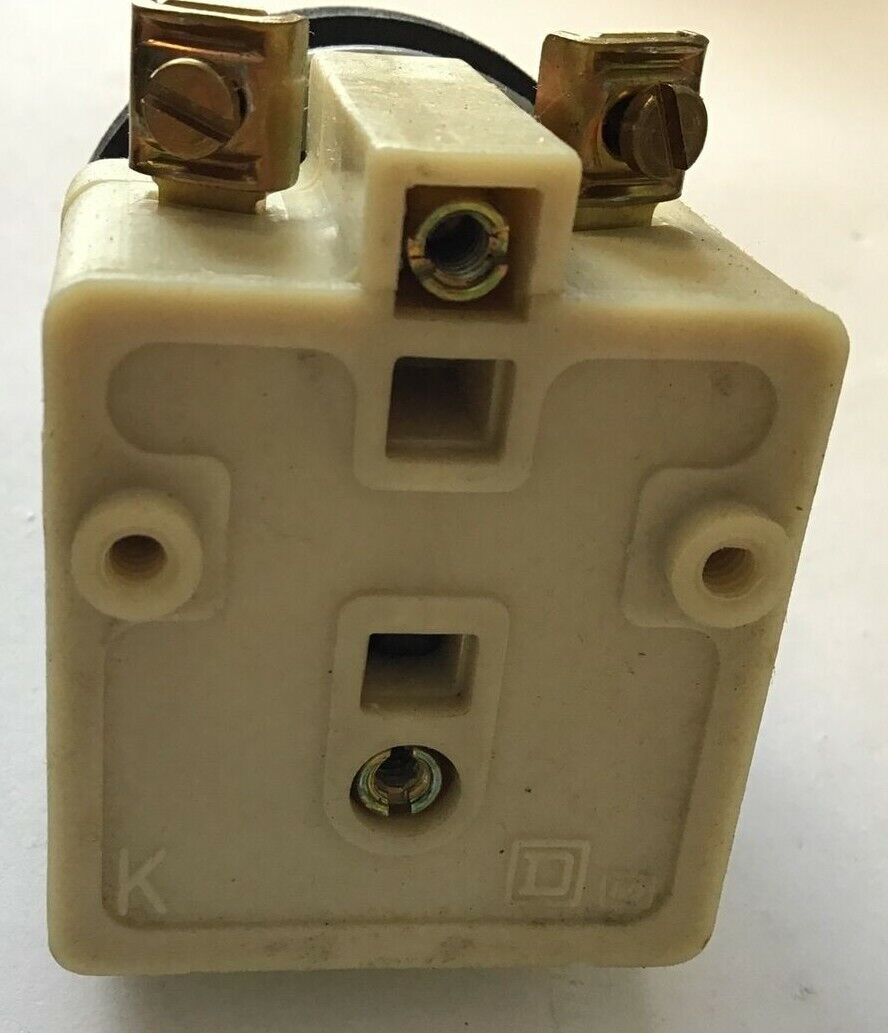 SQUARE D 9001 KP-7R6 STANDARD PILOT LIGHT RED LENS SER.H 240VAC 60HZ