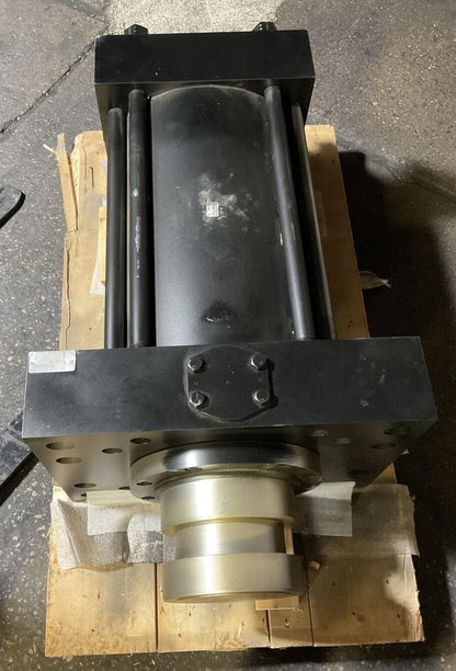 PARKER 16.00JJ3HK HYDRAULIC CYLINDER BORE 18 1/2" STROKE 25" PISTON DIAMETER 18"