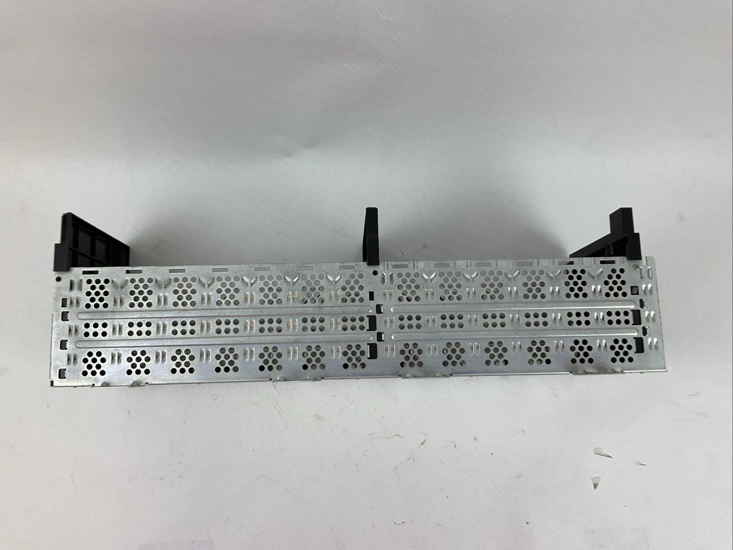 ALLEN BRADLEY 1756-A13 CONTROL LOGGIX 13-SLOT CHASSIS SER B