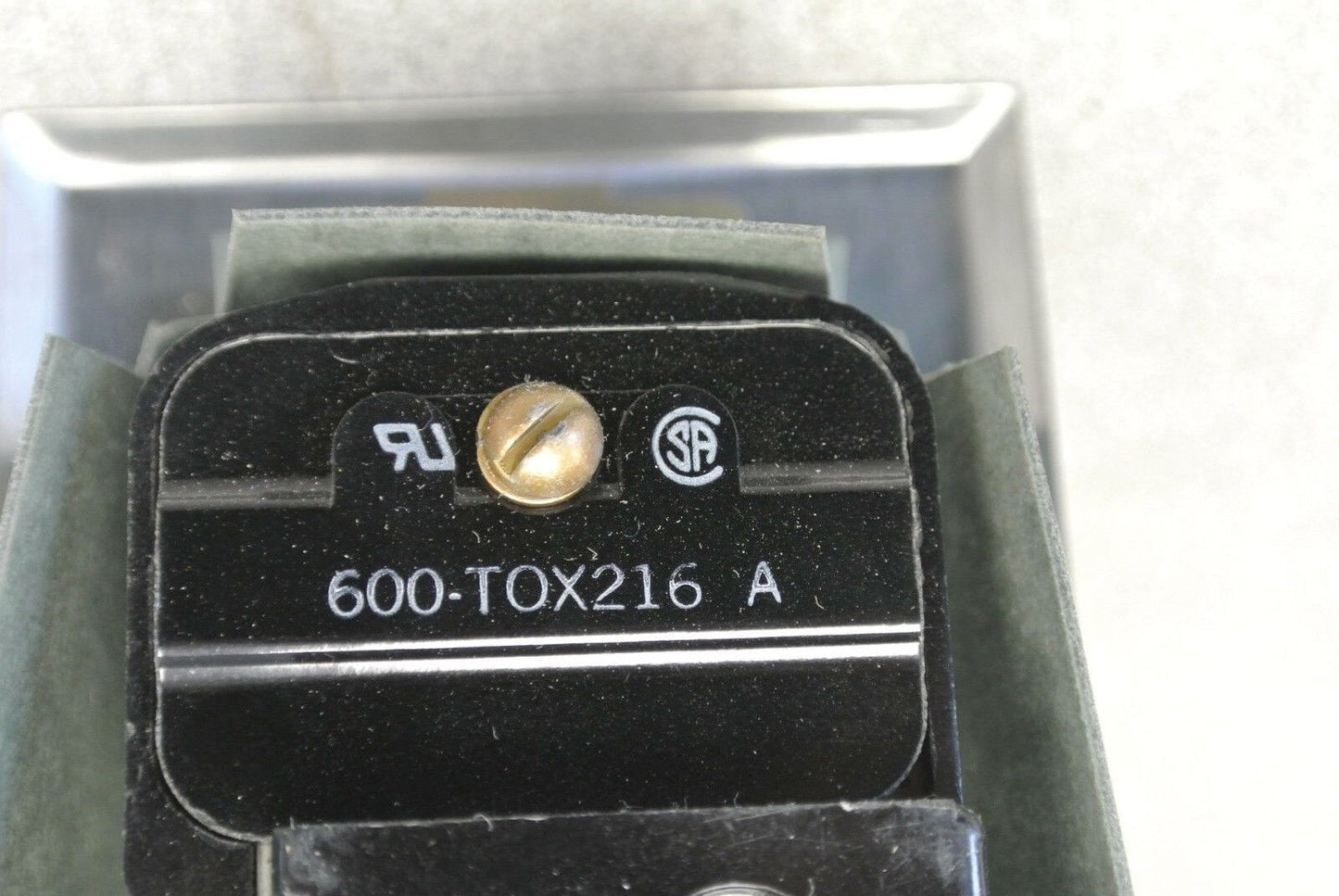 ALLEN-BRADLEY 600-TQX216 / MANUAL MOTOR STARTING SWITCH, TOGGLE / NEW SURPLUS