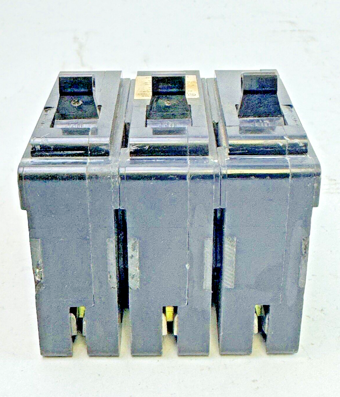 CROUSE-HINDS - MP-A340 - CIRCUIT BREAKER - 40A, 3 POLE, 240 VAC, MP-A-340