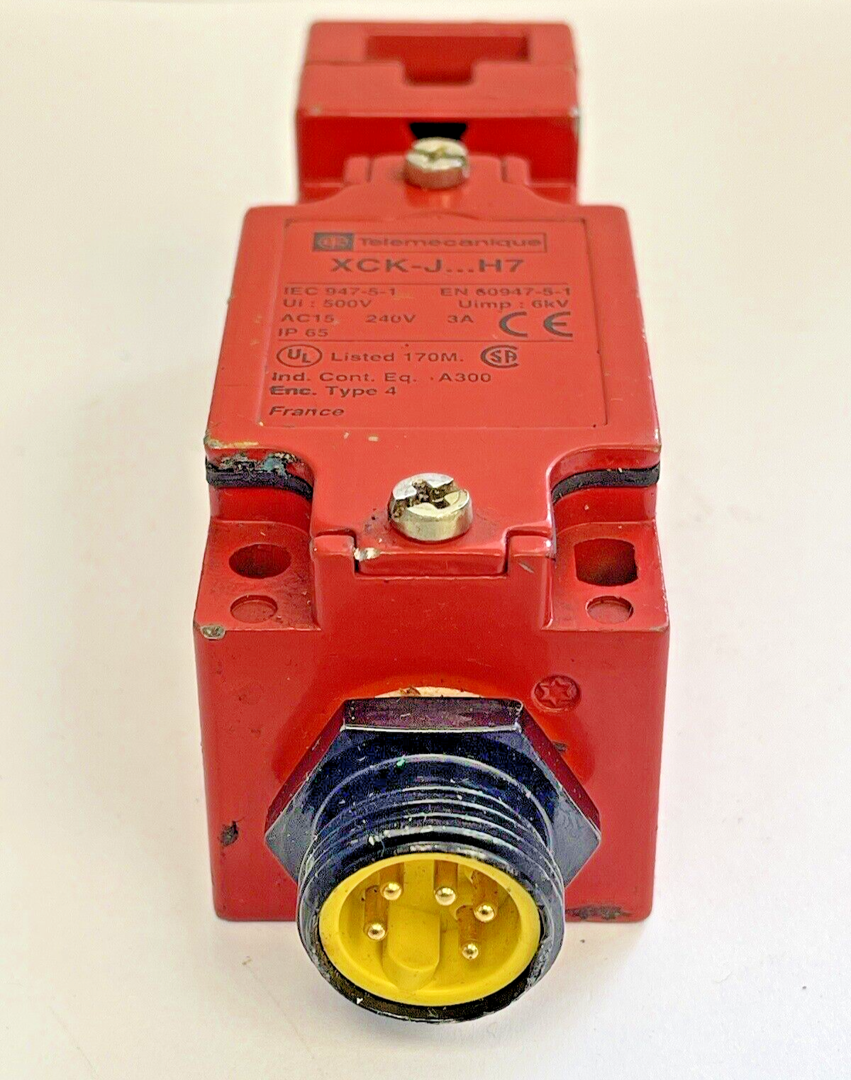 TELEMECANIQUE - XCK-J...H7 - LIMIT SWITCH - 240 VAC, 3A , 15 VDC