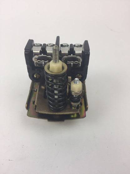 SQUARE D CLASS 9013 TYPE FSG2-S11 PRESSURE SWITCH SERIES B