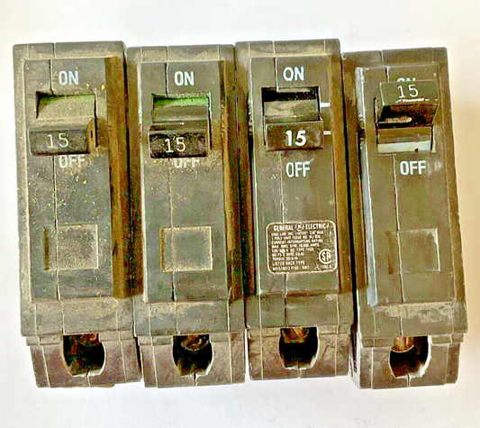 GENERAL ELECTRIC THQB1115 CIRCUIT BREAKER 15A 120/240VAC 1POLE THQB***LOTOF4***