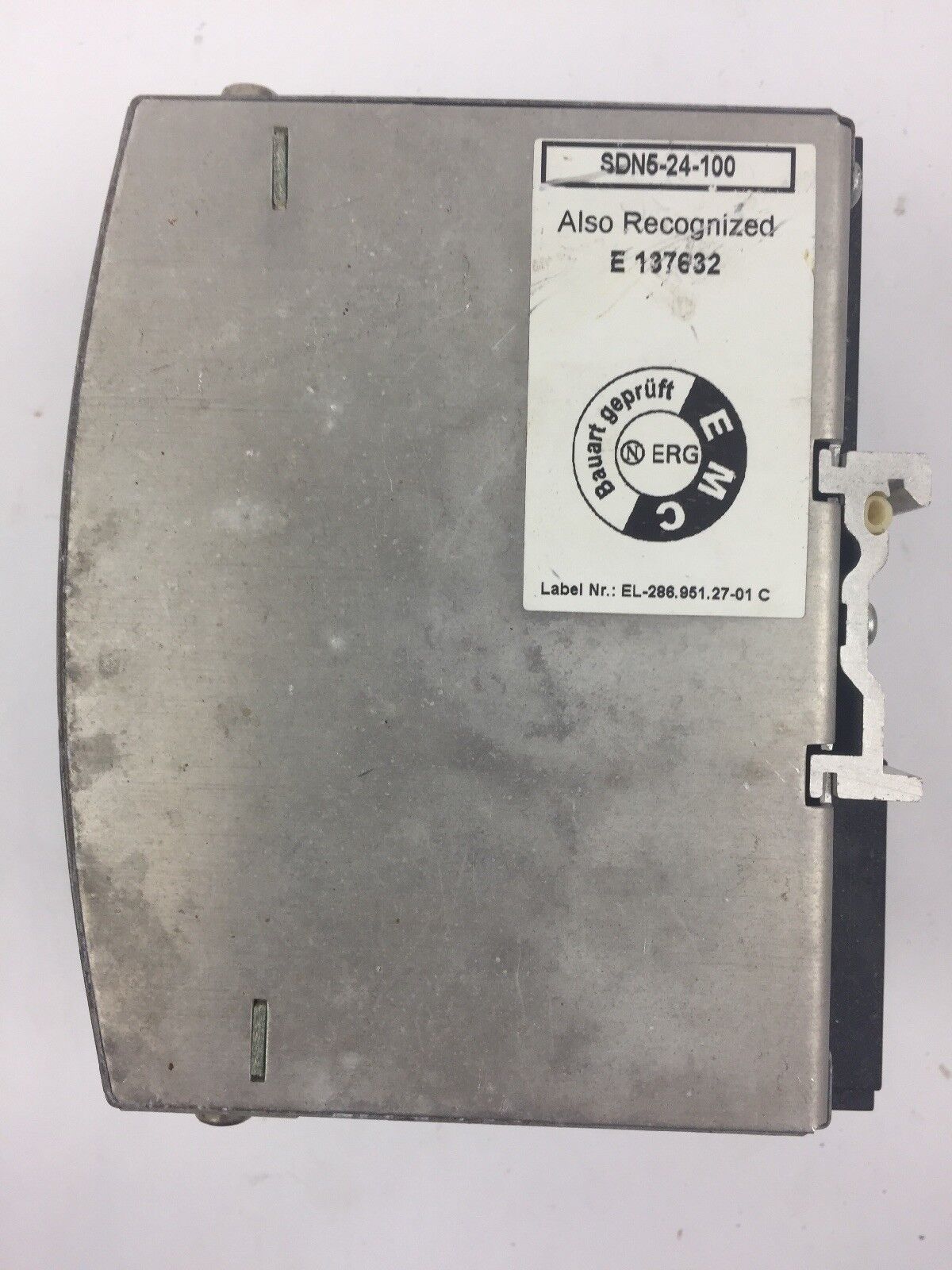SOLA SDN 5-24-100 POWER SUPPLY 115/230VAC 2.6/1.4A 50/60HZ 24VDC/5A