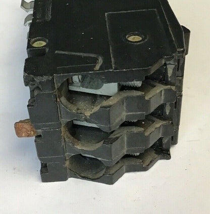 SQUARE D Q1 100AMP CIRCUIT BREAKER 240VAC 3POLE