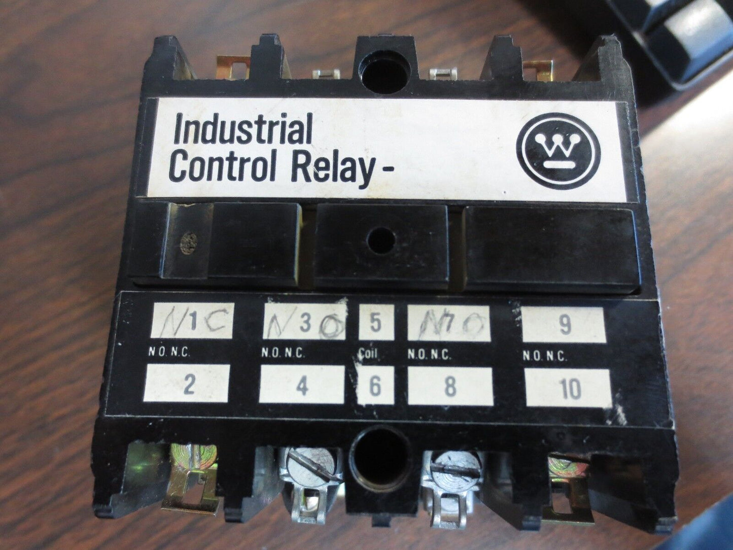 WESTINGHOUSE AR420A CONTROL RELAY 4-POLE, 600V, 10A, 110/120V 50/60Hz