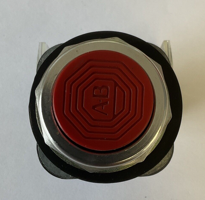 ALLEN BRADLEY 800T-B PUSHBUTTON RED SER.T W/800T-XD2