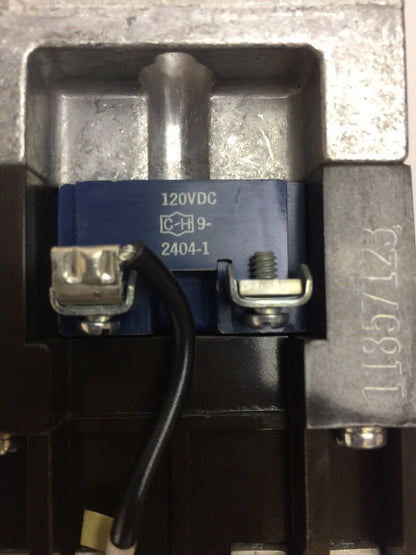 CUTLER HAMMER D26MRD12A1 TYPE "M" RELAY 1NO 2NC COIL 120VDC 9-2404-1