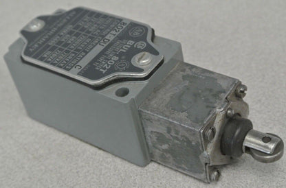 ALLEN-BRADLEY 802T-DU Ser. C / OILTIGHT LIMIT SWITCH / SPRING RETURN NEW SURPLUS