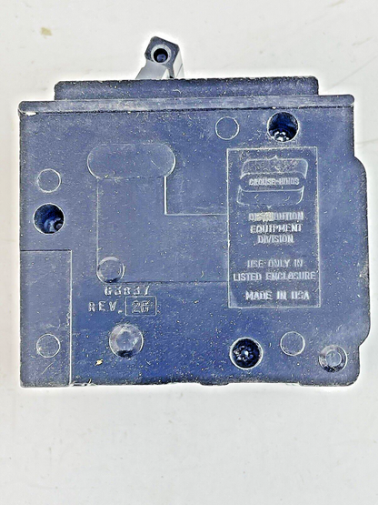 CROUSE-HINDS *BOX OF 5* - MP220 - 2 POLE, 20 A, 240 VAC CIRCUIT BREAKER