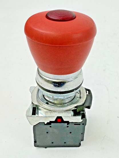 ALLEN-BRADLEY - 800F-N3R SER. B - RED PUSH BUTTON W/ 800F-X10 / A & 800F-X01 / A
