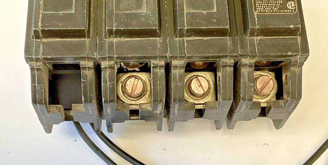 GE TQST1 MOD.2 CIRCUIT BREAKER SHUNT TRIP 120-240VAC 50-60HZ 15A