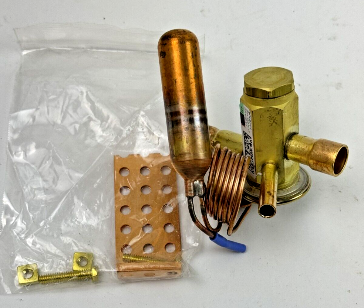 PARKER - HE5VX100A - THERMOSTATIC EXPANSION VALVE  040658-01- LENNOX P/N 60L3701
