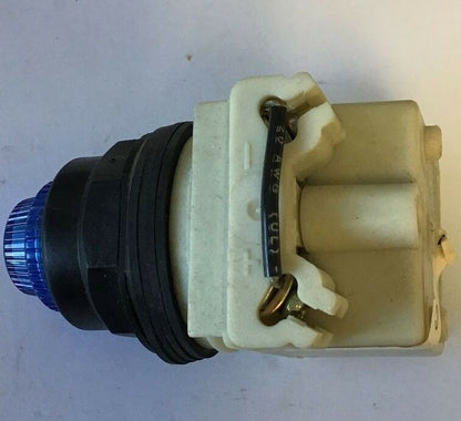 SQUARE D 9001 SKT1L31 PUSHBUTTON / PILOT LIGHT 120VAC