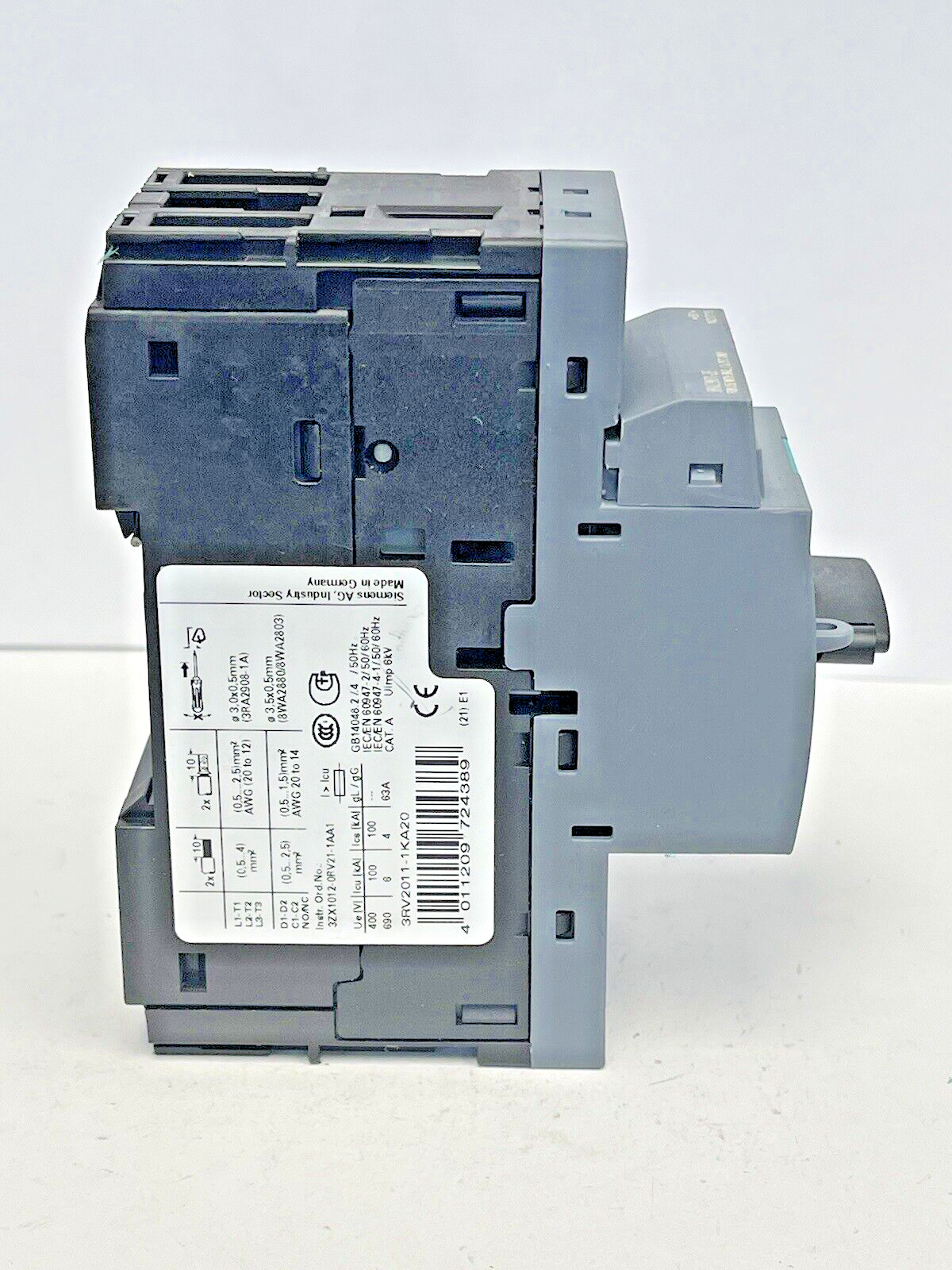 SIEMENS - 3RV2011-1KA20 & 3RV2901-2E - CIRCUIT BREAKER & AUX SWITCH TRANSVERSE